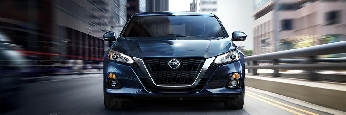 2020 Nissan Altima Front Exterior Blue Picture