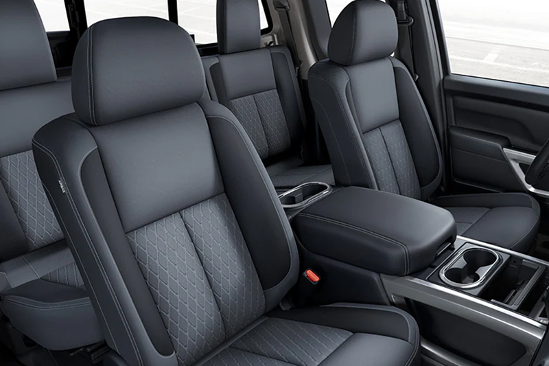 Nissan Titan  Image 4
