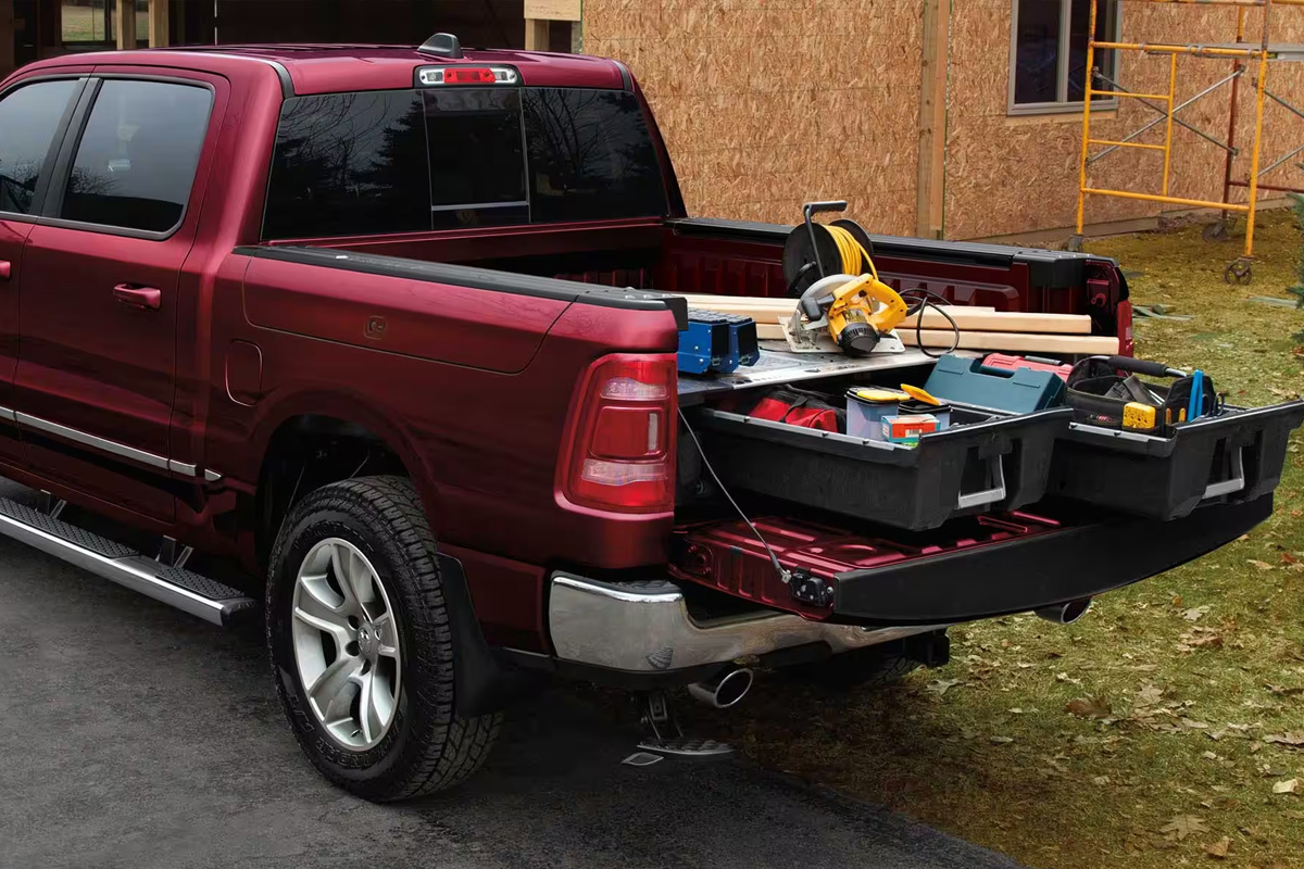 Chrysler Plugin Hybrid Image